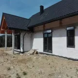 tanie-okno-pcv-ru2x-orzech-130x140-stan-nowy-sposoby-otwierania-uchylno-rozwierane