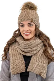 zimowy-komplet-czapka-z-pomponem-i-szalik-bezowy-vivisence-7016kmpl