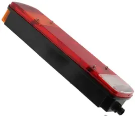 lampa-zespolona-scania-4-r-prawa-z-gniazdem-amp