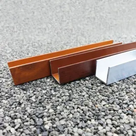 ceownik-aluminiowy-30x30x2-paleta-ral-100cm