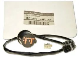 nissan-almera-tino-00-2-2-czujnik-swiatel-cofania