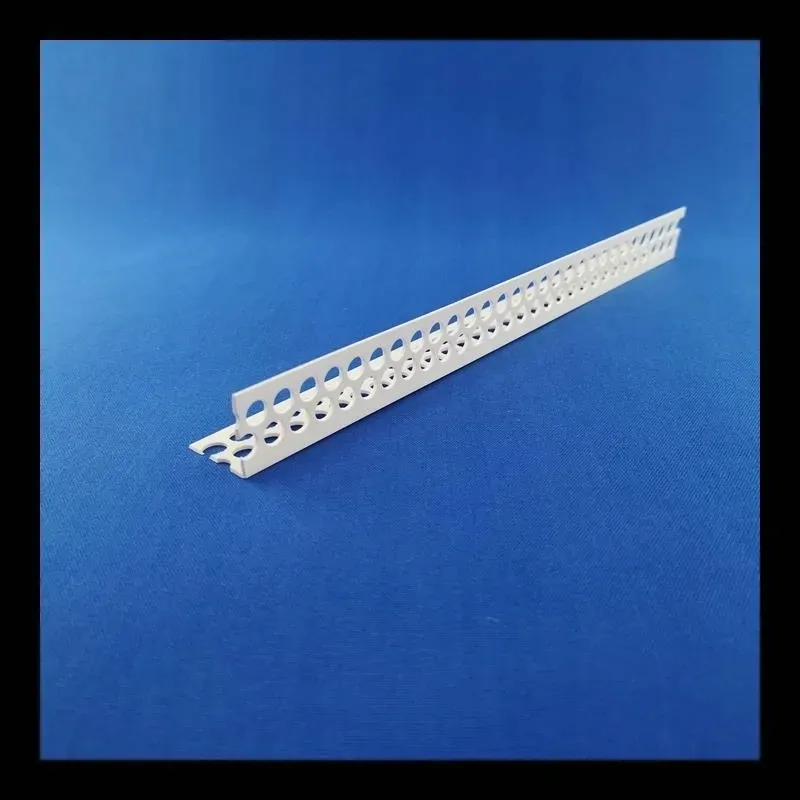naroznik-perforowany-pcv-300-cm-stan-nowy