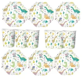 talerzyki-kubeczki-zestaw-dinozaury-jurassic