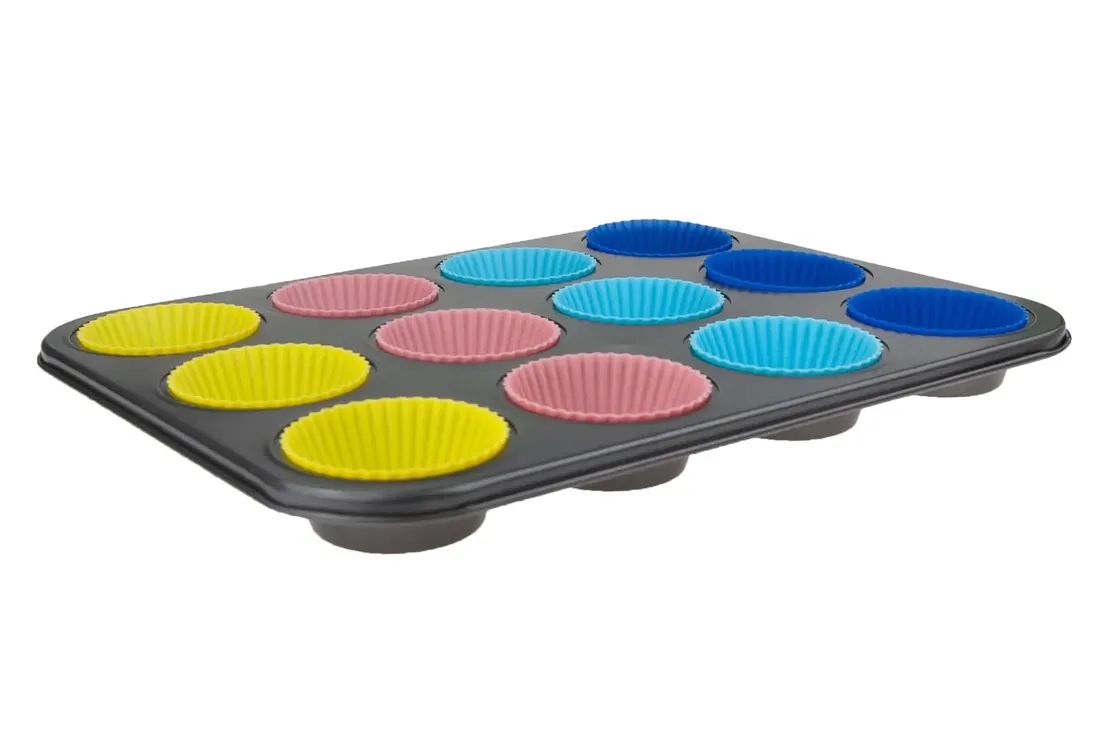 blacha-muffinki-12-silikonowych-foremek-babeczki-stan-nowy