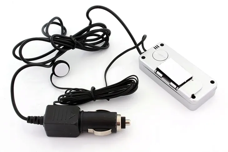 ag113-termometr-samochodowy-bat-ladow-waga-z-opakowaniem-0-3-kg-stan-nowy