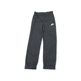 spodnie-dresowe-dla-chlopca-szare-nike-l-6-7-lat-116-122cm