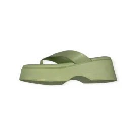 klasyczne-japonki-damskie-wsuwane-aldo-375