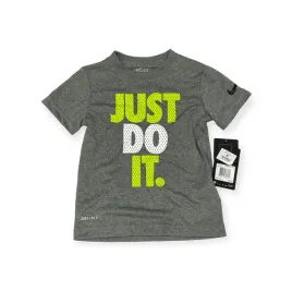 koszulka-sportowa-chlopieca-nike-dri-fit-3-4-lata