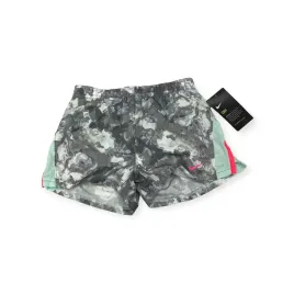 krotkie-spodenki-dziewczece-nike-dri-fit-6-7-lat
