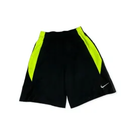 krotkie-spodenki-chlopiece-nike-s