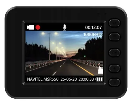 wideorejestrator-navitel-msr550-nv-zasilanie-gniazdo-zapalniczki-samochodowej