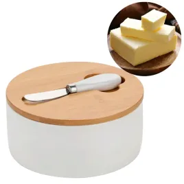 maselnica-16x6-cm-z-bambusowa-pokrywka-nozem-porcelana-biala-minimalizm