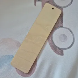 drewniana-zakladka-do-ksiazki-sklejka-baza-diy-gratis