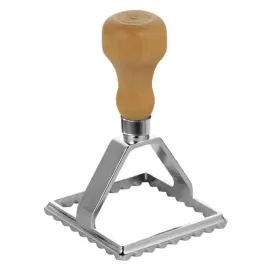 wykrawacz-do-ciasta-i-pierogow-brunbeste-bb-3000