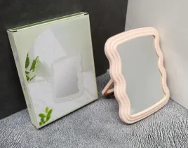 lusterko-lustro-plastikowej-falowanej-ramie-prostokatne-18x14-cm-rozowe-jed