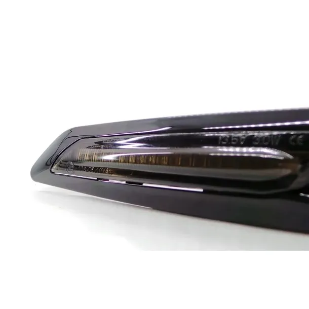 obrysowki-led-bmw-e81-e82-e87-e88-dymiony-czarne-strona-zabudowy-lewe-boczne-prawe-boczne