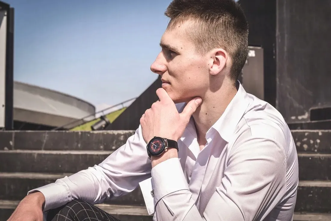 smartwatch-maxcom-fw48-amoled-powiadomienia-sms-stan-nowy