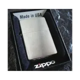 zippo-brushed-chrome-plus-benzyna-125ml-material-obudowy-metal