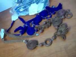 najszyjnik-12szt-drewno-welna-hj9g029