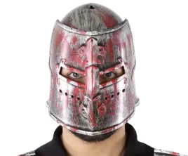 helm-rycerski-z-przylbica-stroj-rycerza-po-bitwie-slady-krwi-pvc
