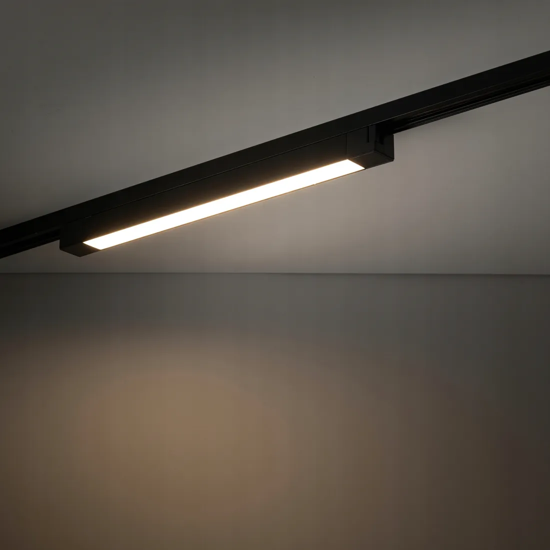 tracer-panel-led-black-30-w