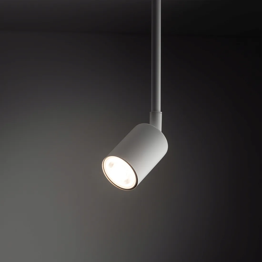 tracer-white-long-gu-10