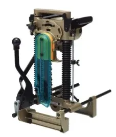 makita-dlutownica-lancuchowa-1140w-7104l-m7104l