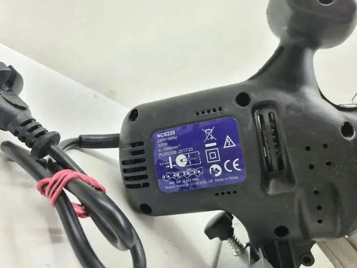 nutool-ostrzarka-do-lancuchow-220w-zewnetrzna-srednica-tarczy-100-mm