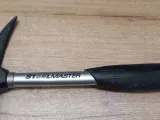 st-mlotek-ciesielski-steelmaster-waga-z-opakowaniem-0-6-kg-stan-nowy