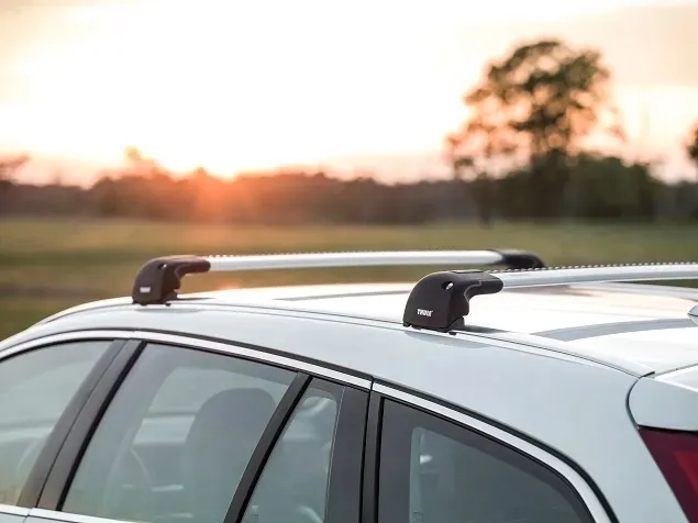 bagaznik-thule-wingbar-edge-ford-transit-connect-stan-nowy-zabezpieczenie-antykradziezowe-tak