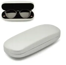 gladkie-etui-na-okulary-futeral-pokrowiec-twarde-ochronne-srebrne