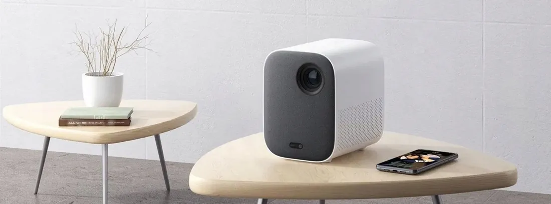xiaomi-mi-smart-compact-projektor