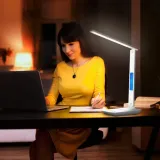 lampka-biurkowa-led-lampa-na-biurko-wyswietlacz-zegar-data-regulowana-rodzaj-gwintu-zintegrowane-zrodlo-led