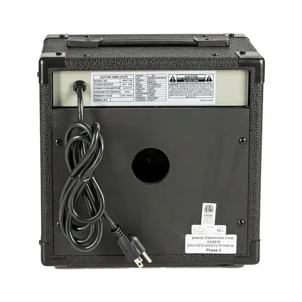 peavey-max-126-combo-basowe-10w-konstrukcja-tranzystorowy