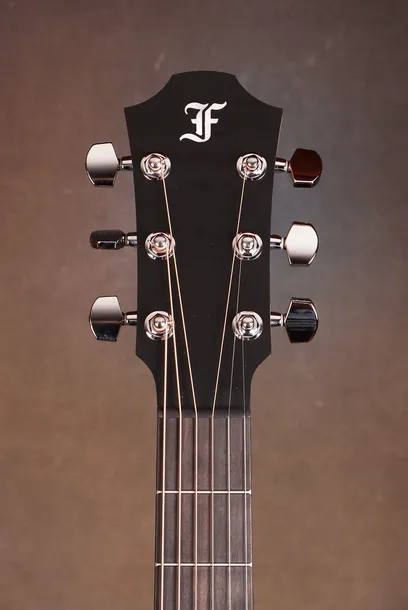 furch-violet-gc-sm-spe-gitara-elektro-akustyczna-wersja-praworeczna-rodzaj-pudla-dreadnought-western