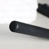 ag655b-sciagaczka-do-wody-czarna-zastosowanie-do-szyb-i-luster