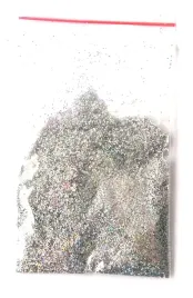 brokat-hologram-srebrny-lakieru-farb-scian-100g