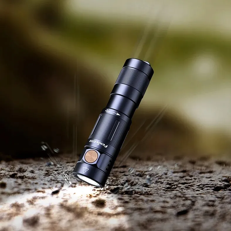 latarka-diodowa-fenix-e09r-039-485-stan-nowy
