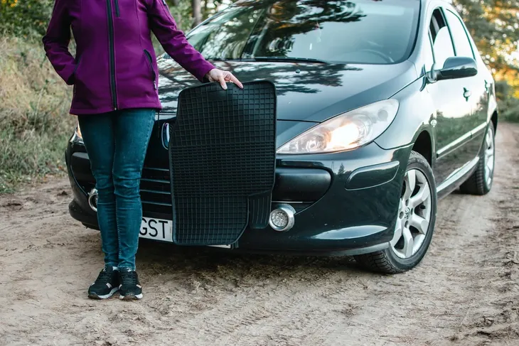 dywaniki-samochodowe-do-jaguar-e-pace-suv-2017-liczba-elementow-komplety