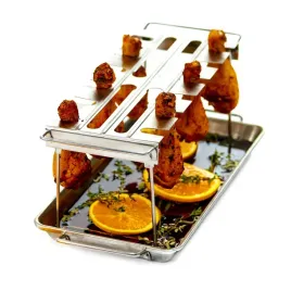 broil-king-wieszak-z-brytfanna-podudzia-skrzydelka-or-grillowanie-kurczaka