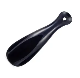 klasyczna-kieszeniowa-lekka-plastikowa-krotka-lyzka-do-butow-dlugosc-17-cm