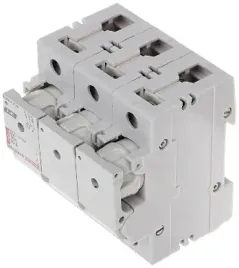 rozlacznik-bezpiecznikowy-le-606703-trojfazowy-10