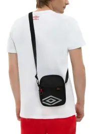 modna-torba-na-ramie-umbro-wygodna-saszetka-orrobay