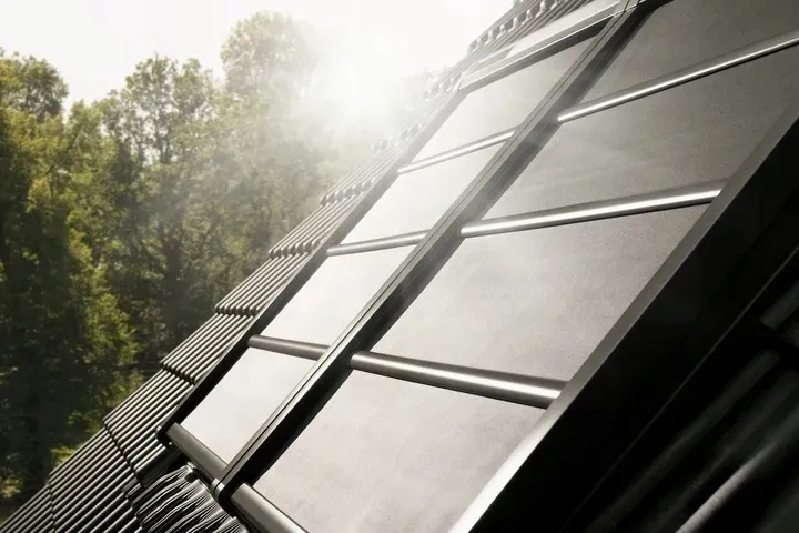 Markiza VELUX SSS Zaciemniająca Solarna MK06 78x118