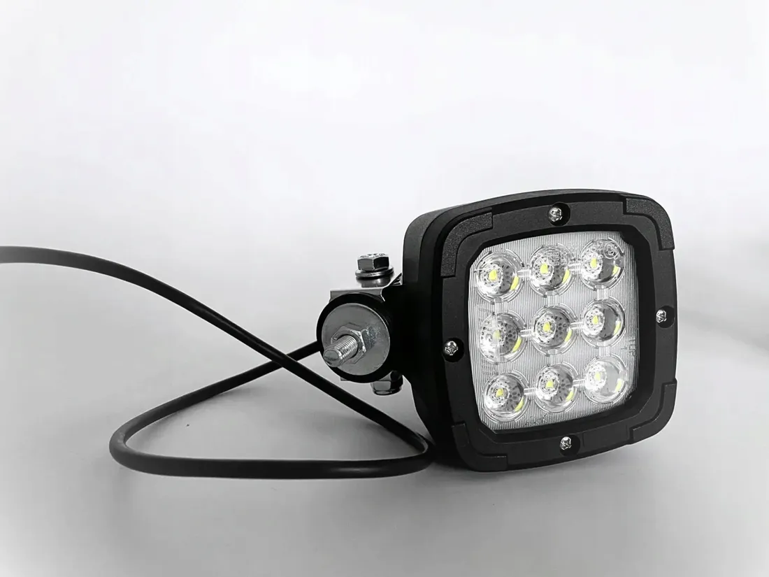 lampa-robocza-cofania-ft-036-halogen-led-stan-nowy