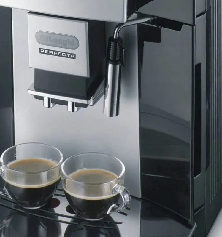 ekspres-delonghi-perfecta-esam-5400-stan-powystawowy