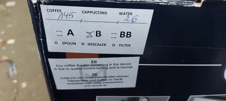 ekspres-delonghi-perfecta-esam-5400-rodzaje-regulacji-emisja-pary-ilosc-kawy-moc-kawy-stopien-zmielenia-kawy-temperatura-kawy