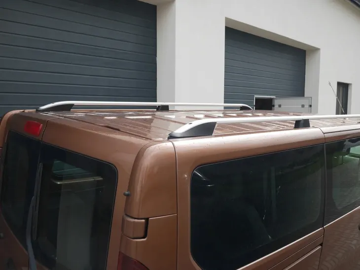 relingi-dachowe-bagaznik-do-renault-trafic-2014-long-producent-czesci-omtec