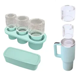 silikonowa-forma-do-kostek-lodu-do-kubkow-stanley-zielona