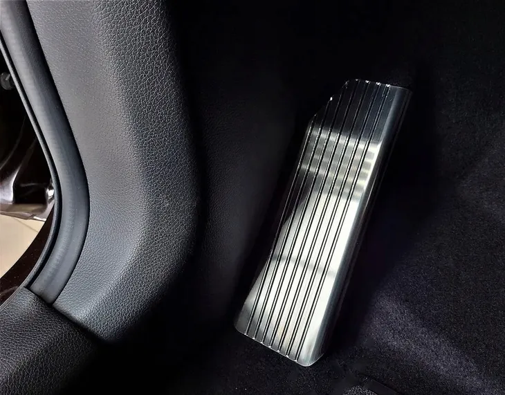 podstopnica-podnozek-skoda-kamiq-2019-stan-opakowania-oryginalne-stan-nowy
